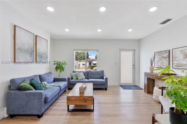 Property Photo:  944 NW 47th St  FL 33127 