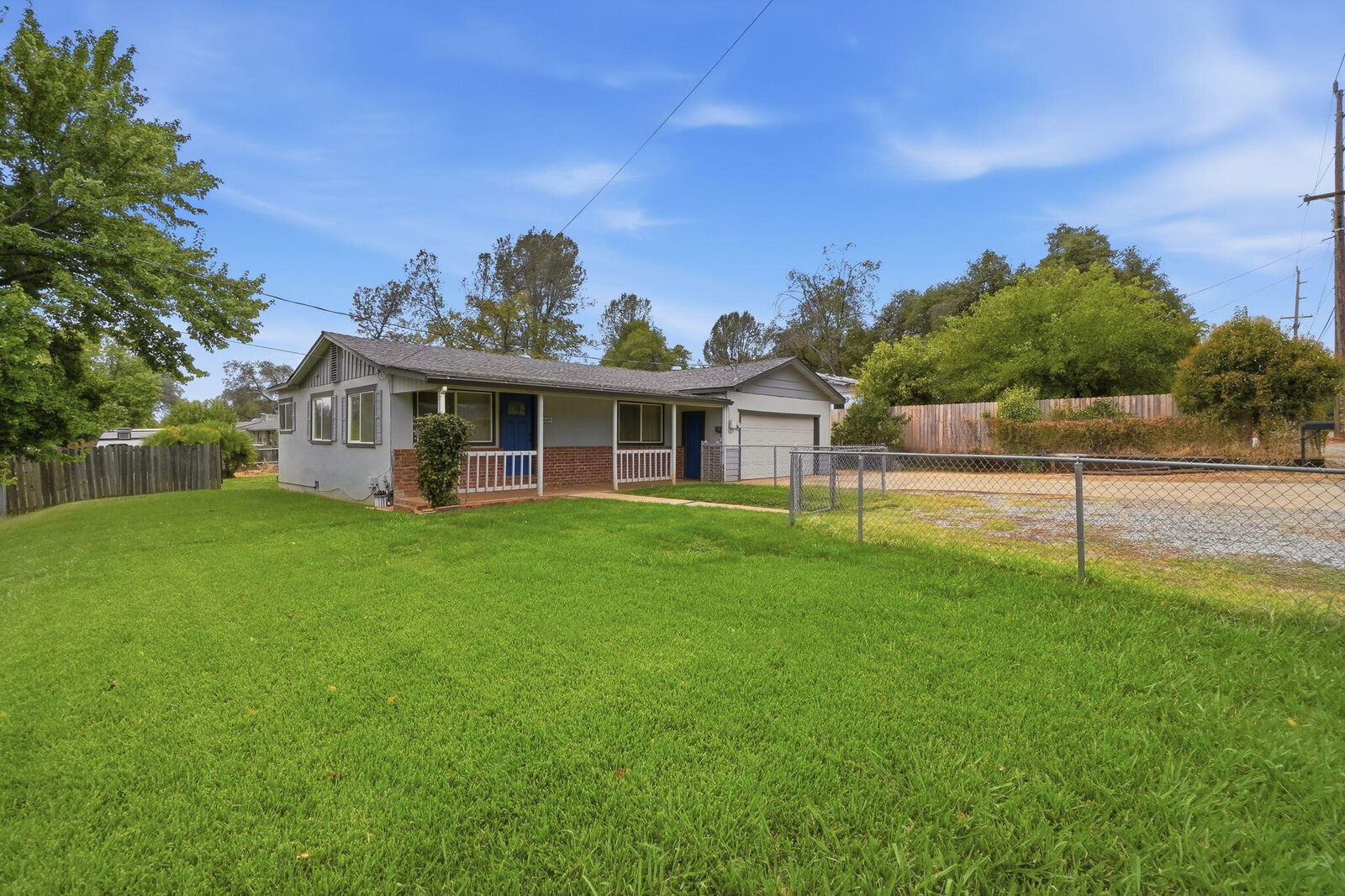 Property Photo:  1669 Mistletoe Lane  CA 96002 