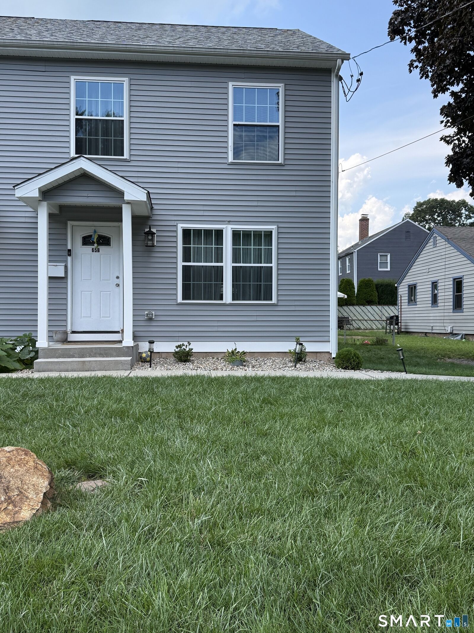 Property Photo:  65 Walnut Road  CT 06067 