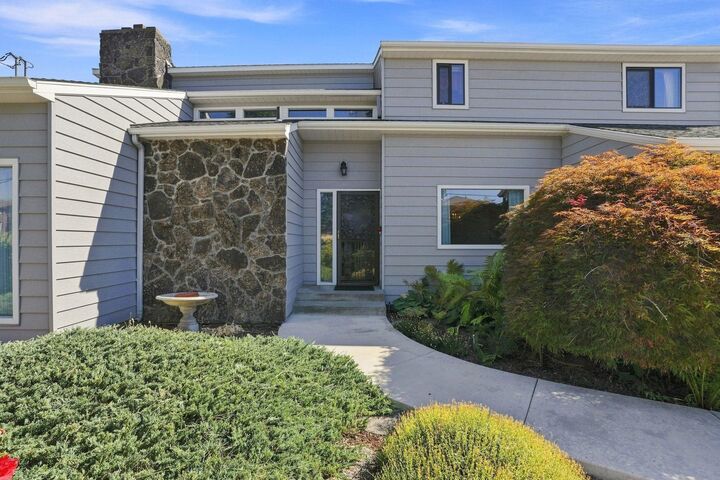 Property Photo: 3027 W 22nd Ave WA 99224