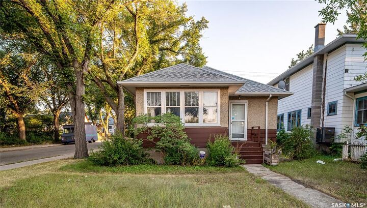 Property Photo:  3303 Dewdney Avenue  SK S4T 0Y9 