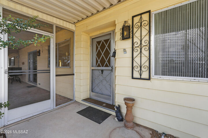 Property Photo:  202 W Cedro Drive  AZ 85614 