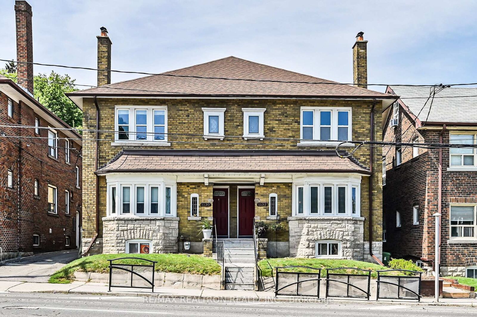 Property Photo:  1130 Avenue Road 3  ON M5N 2E6 
