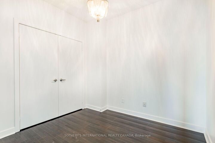Property Photo:  80 Western Battery Road 2402  ON M6K 3S1 