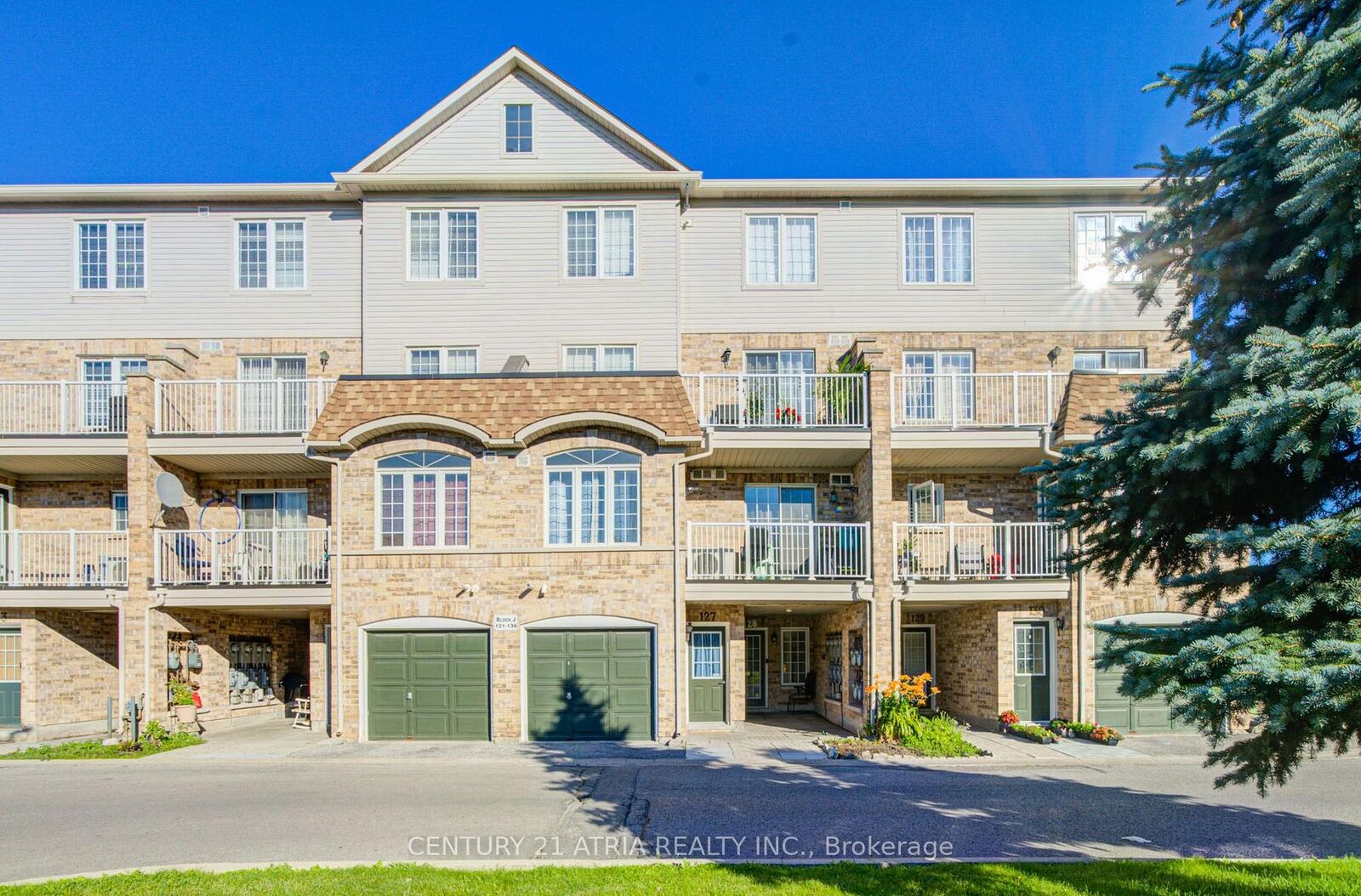 Property Photo:  200 McLevin Avenue 127  ON M1B 6C6 
