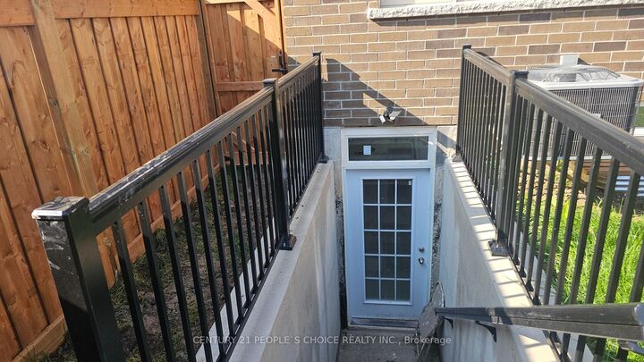 Property Photo:  794 Apple (Basement) Terrace  ON L9E 2C3 