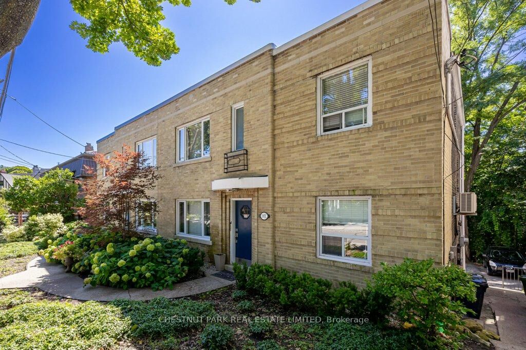 Property Photo:  101 Chatsworth Drive Upper  ON M4R 1R8 
