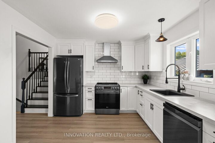 Property Photo: 281 Greystone Crescent ON K0A 1A0