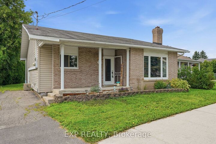 Property Photo:  129 Laurier Street  ON K0A 1M0 