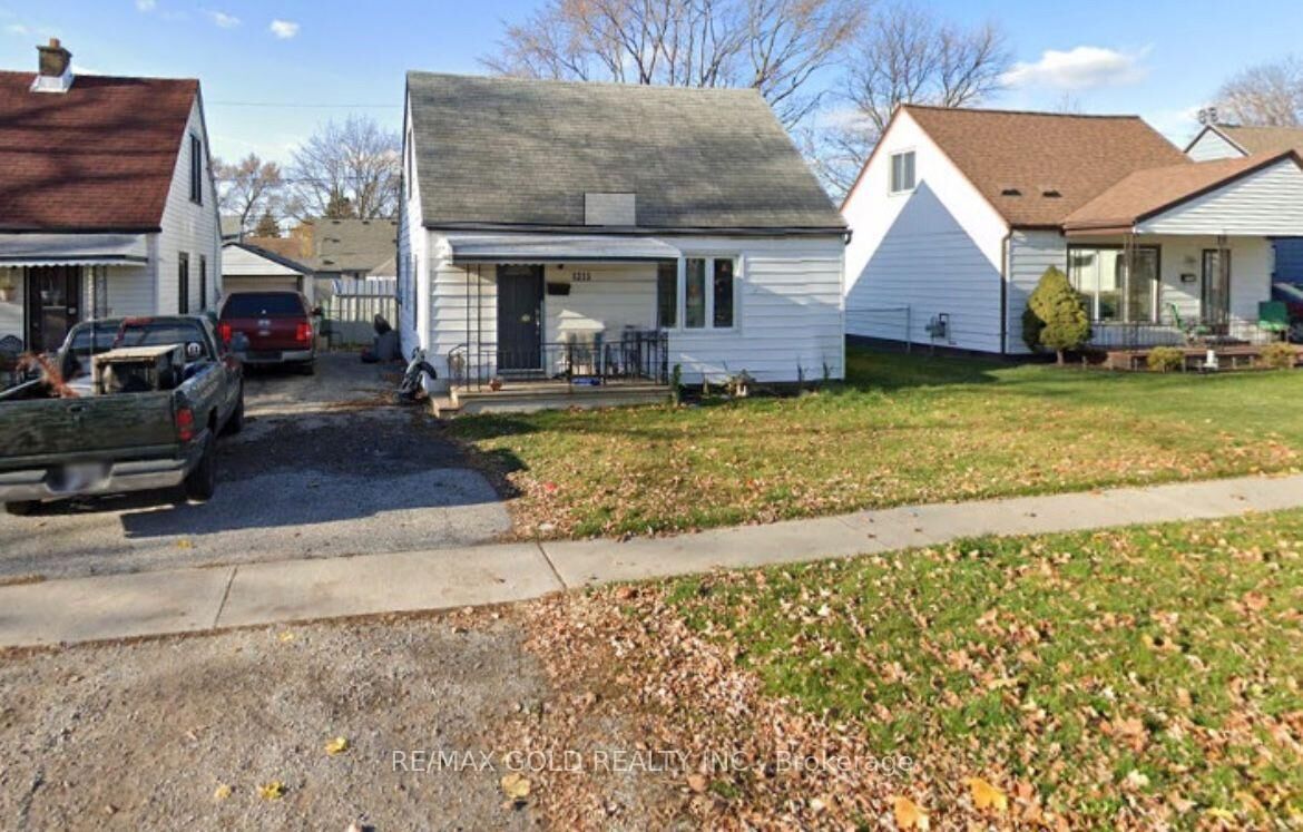 Property Photo:  1315 Partington Avenue  ON N9B 2P5 