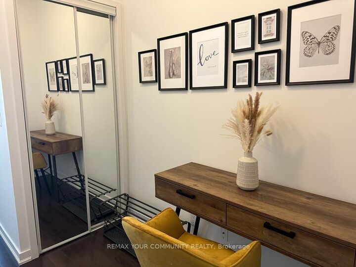 Property Photo: 14 York Street 1709 ON M5J 0B1