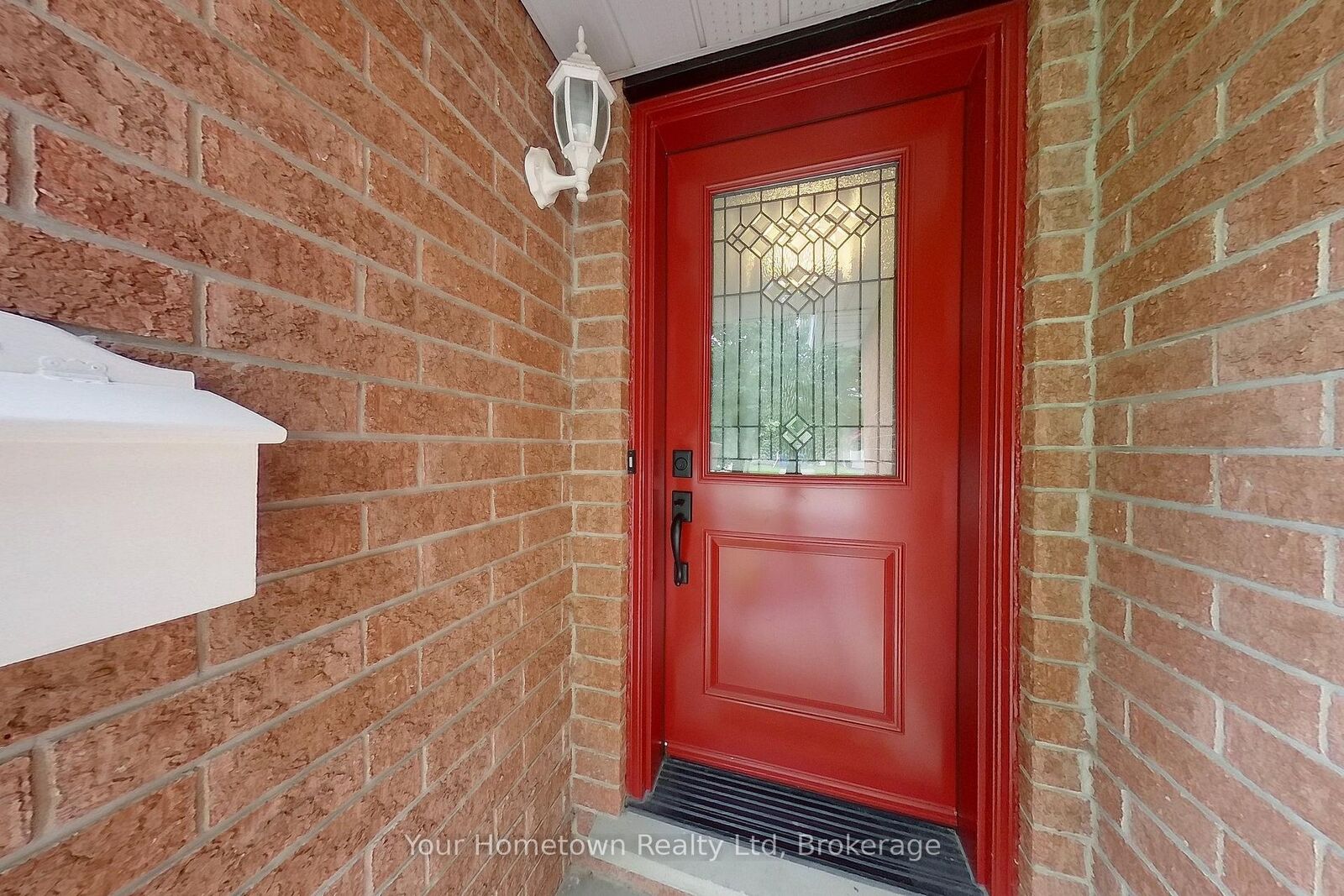 Property Photo:  428 Flannery Drive  ON N1M 3P4 
