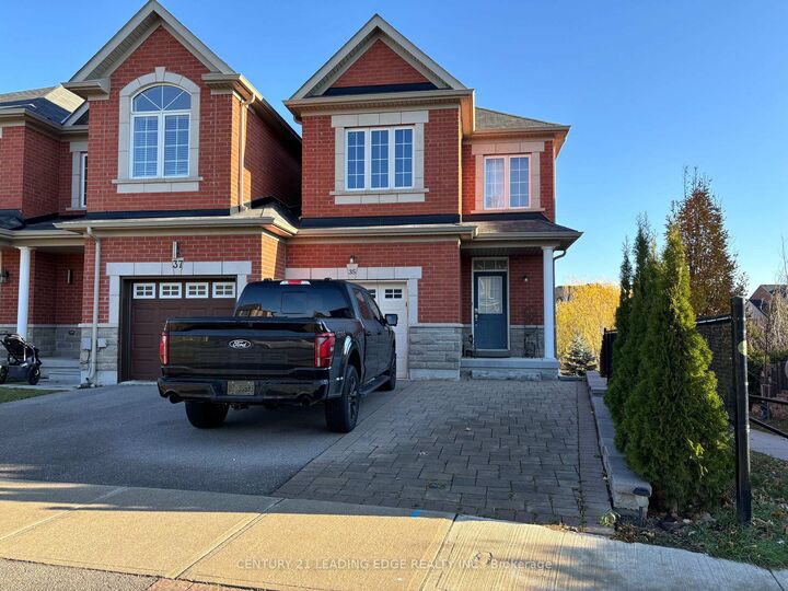 Property Photo:  35 Napanee Street Bsmt  ON L4E 0X3 