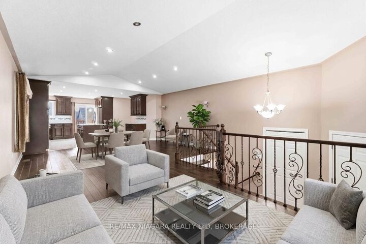 Property Photo:  8253 Costabile Drive  ON L2H 3L2 