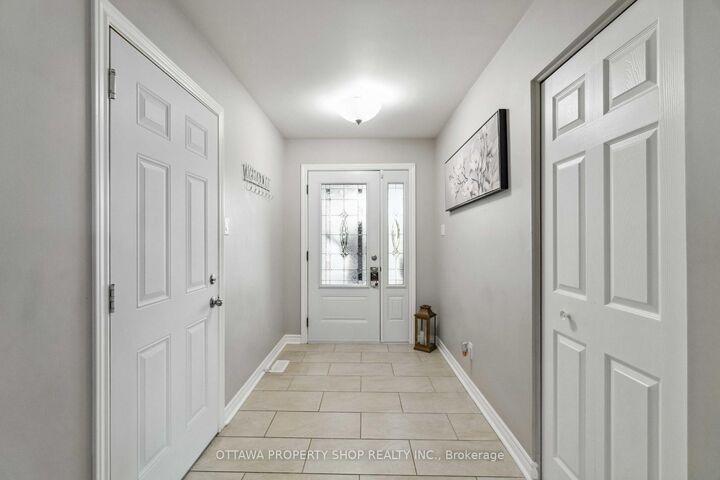 Property Photo:  863 Oceane Street  ON K0A 2M0 