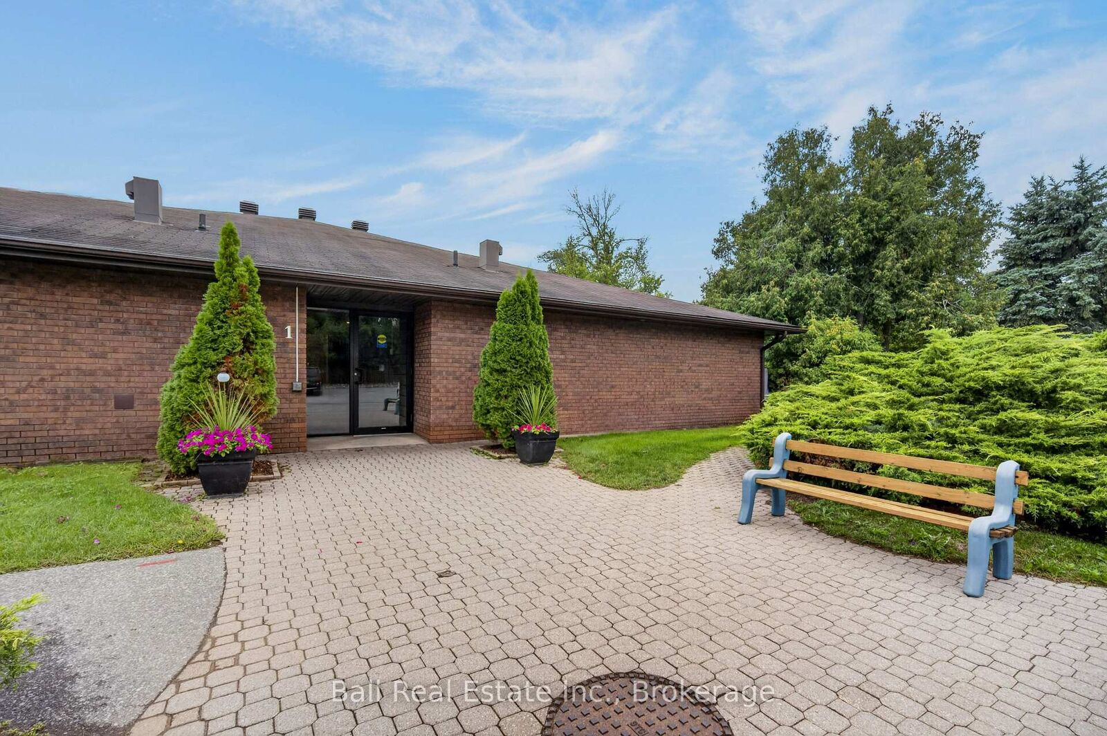 Property Photo:  200 East St S N/A 103  ON K0M 1A0 