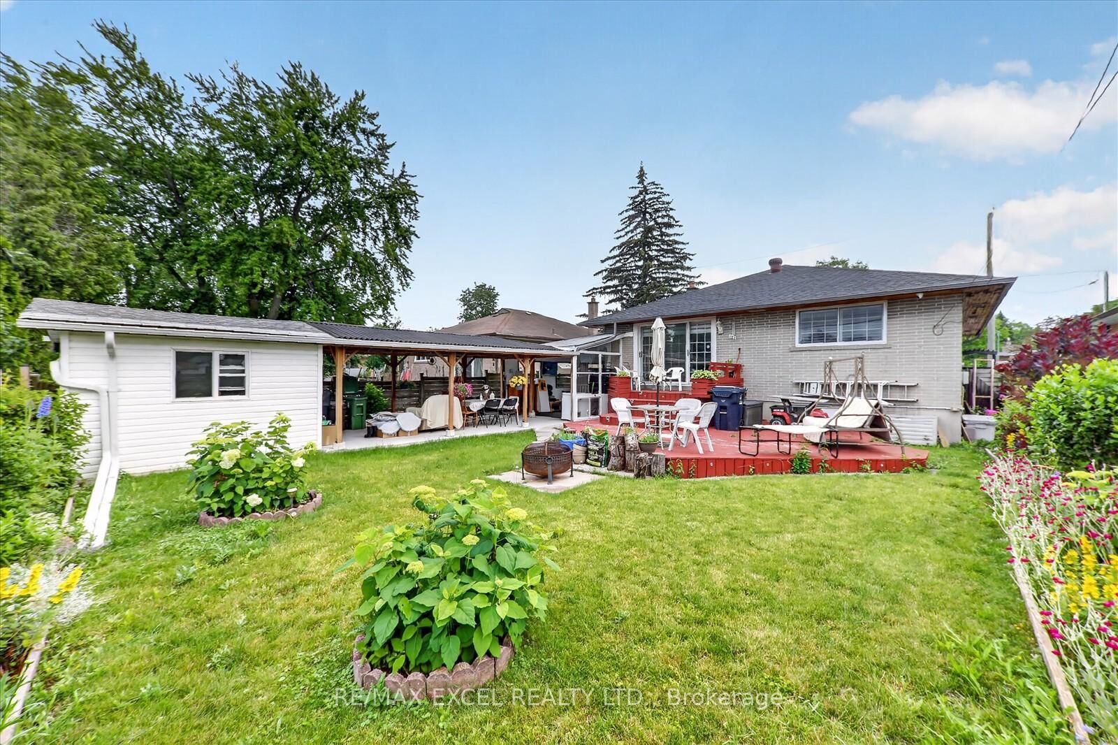 Property Photo:  62 Sundance Crescent  ON M1G 2M2 