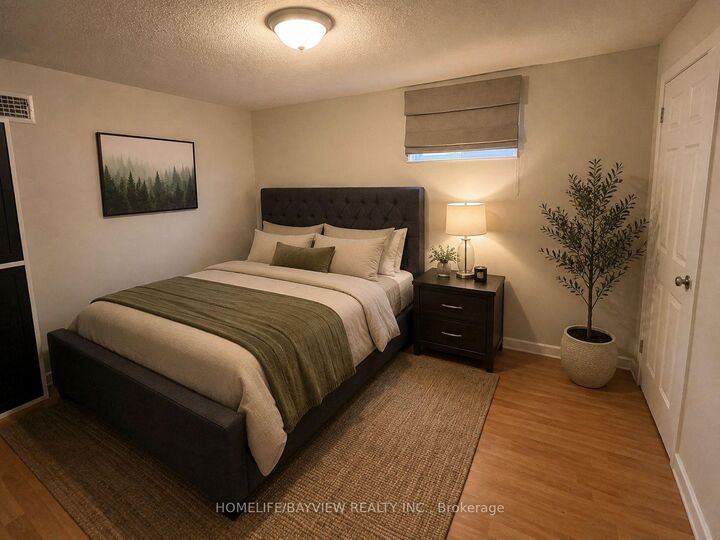 Property Photo:  338 Lorne(Lower Level) Avenue  ON L3Y 4K7 