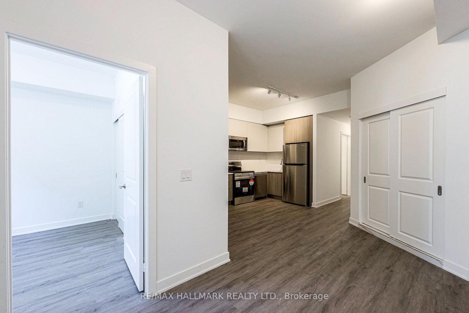 Property Photo:  37 Danforth Road 125  ON M1L 0J6 