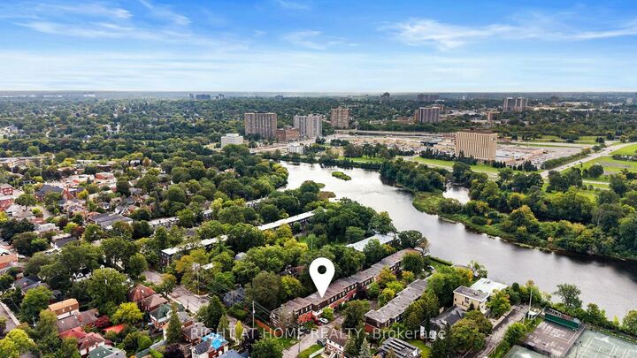 Property Photo:  9 Marco Lane  ON K1S 5A1 