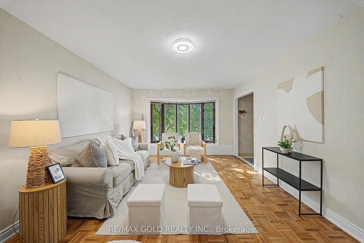 Property Photo:  52 Madoc Drive  ON L6V 1Z9 