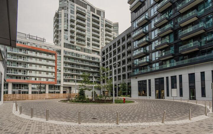 Property Photo:  3 Rosewater Street 1509W  ON L4C 5T6 