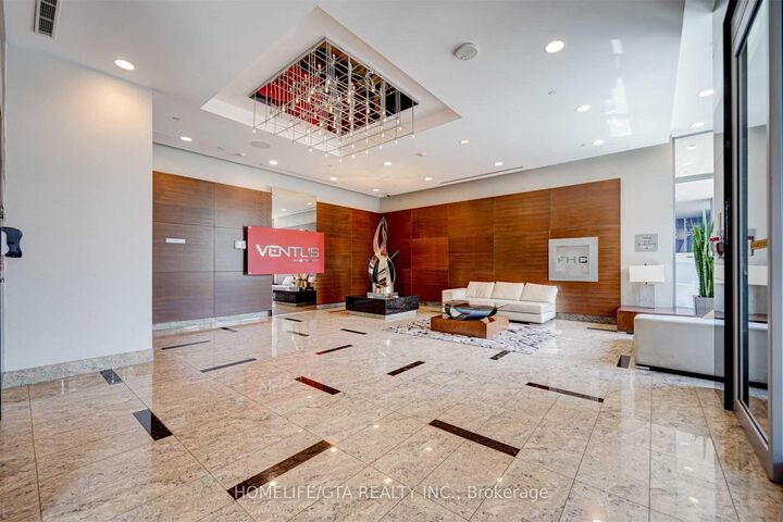 Property Photo:  151 Village Green Square 905  ON M1S 0K5 