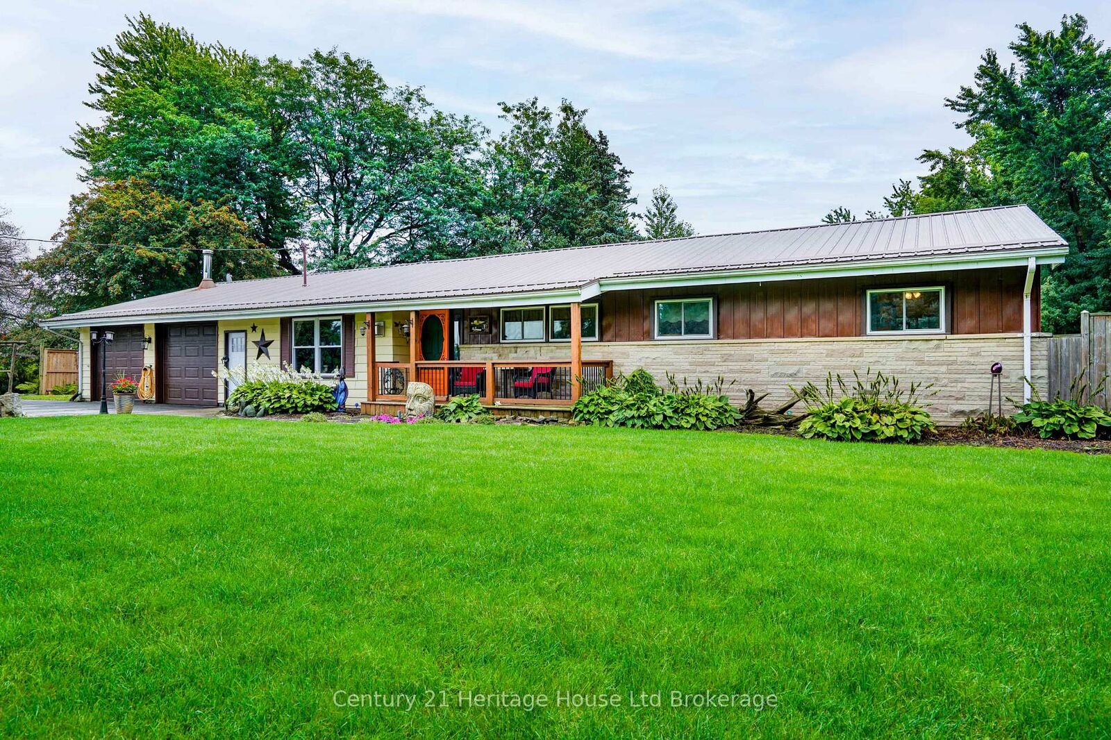 Property Photo:  264230 Prouse Road  ON N0J 1N0 