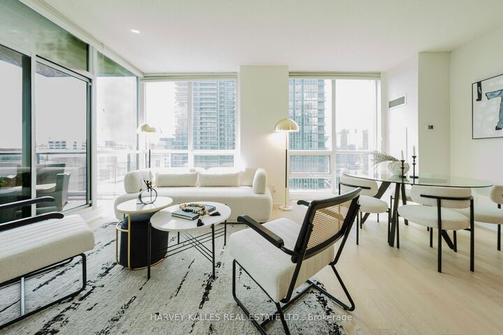 Property Photo:  16 Yonge Street 3211  ON M5E 2A1 