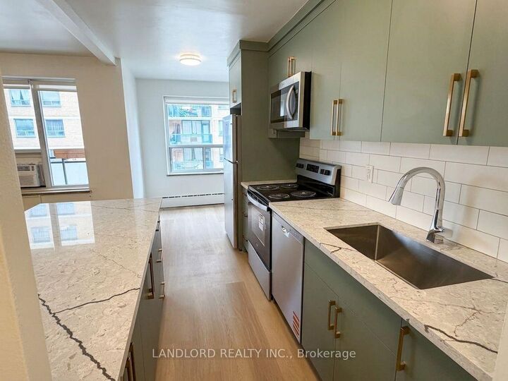 Photo de la propriété:  420 Eglinton Avenue E 204  ON M4P 1L8 
