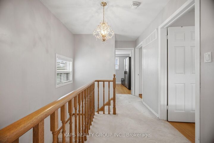 Property Photo:  43 Donofree Road  ON M6L 2P4 