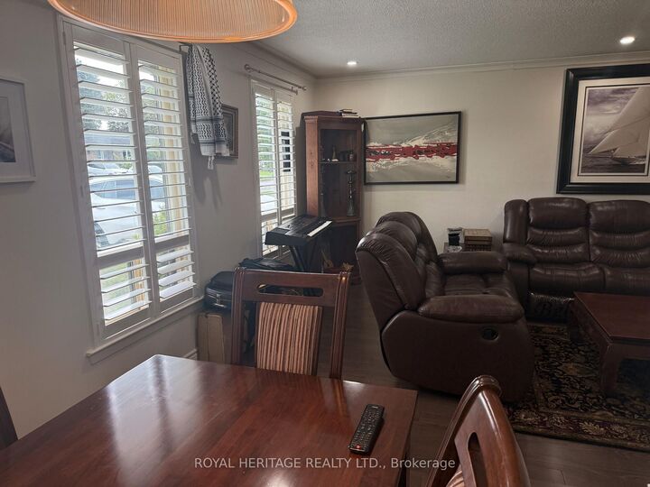 Property Photo:  1402 Fordon Avenue  ON L1W 1J9 