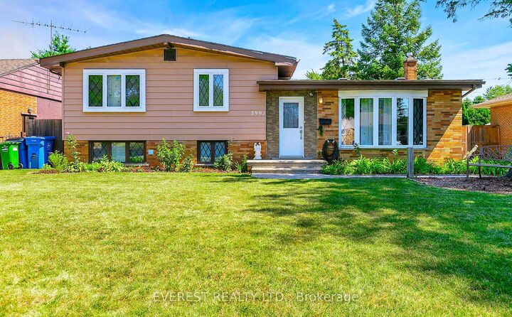 Property Photo:  3992 Longfellow Avenue  ON N9G 2B3 