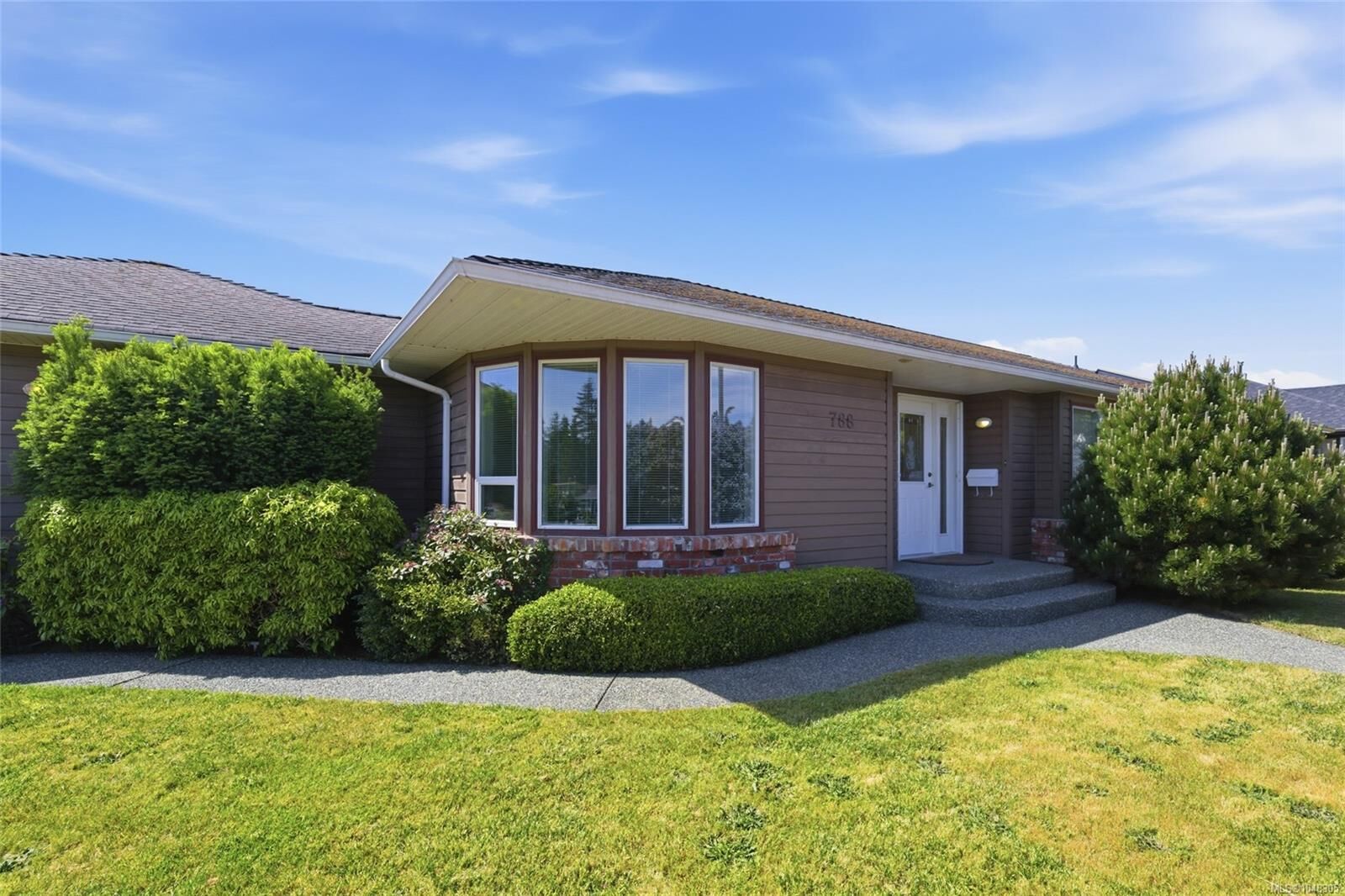 Property Photo:  788 Stanhope Rd  BC V9P 1B5 