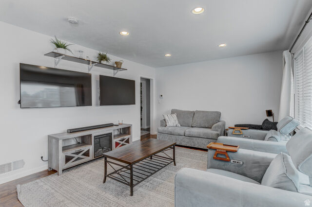 Property Photo:  169 Crestwood Rd  UT 84037 