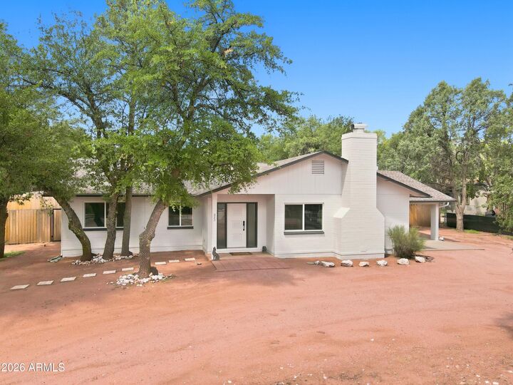 Property Photo:  323 W Roundup Road  AZ 85541 