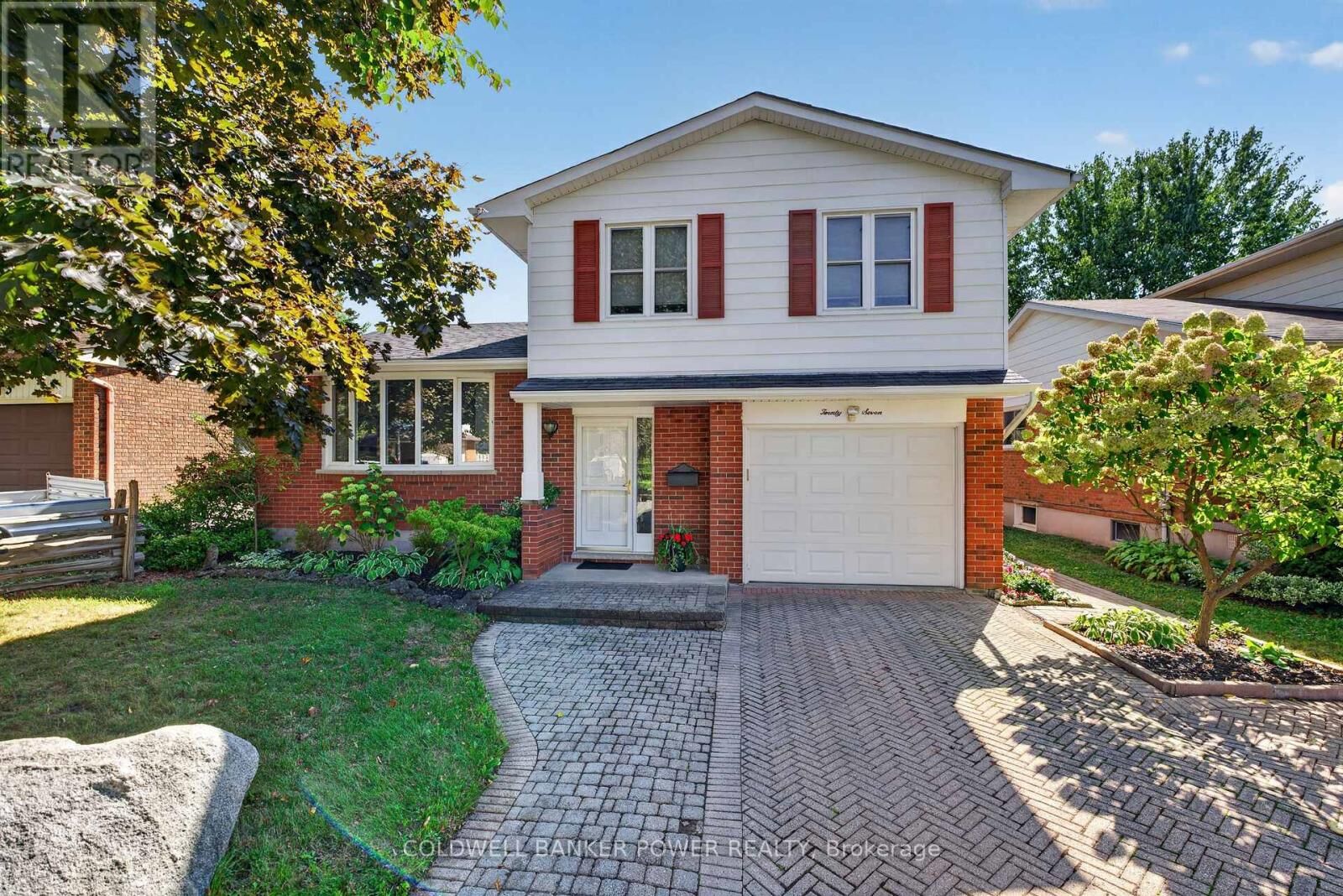 Property Photo:  27 Concord Crescent  ON N6G 3H4 