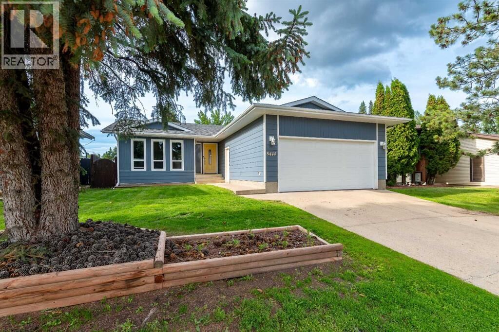 Property Photo: 5414 28 Street AB T9V 2M2