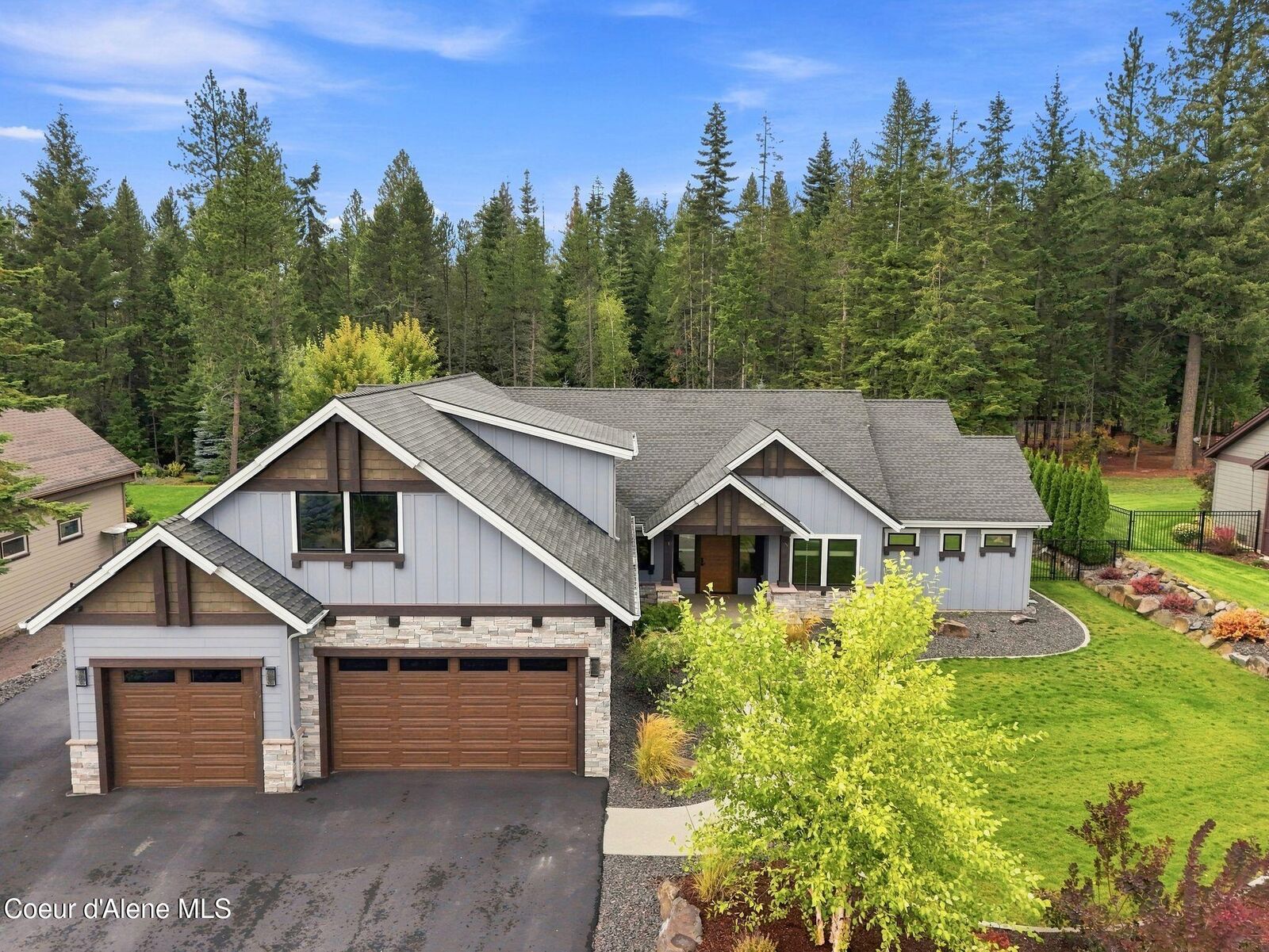 Property Photo:  3503 E Winray Dr  ID 83835 