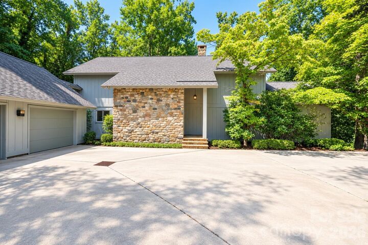 Property Photo:  955 19th Avenue NW  NC 28601 