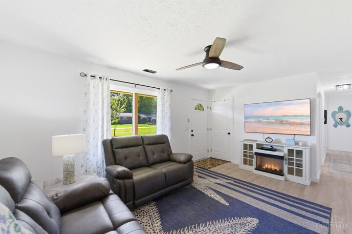Property Photo:  1826 Louis Lane  OH 45122 