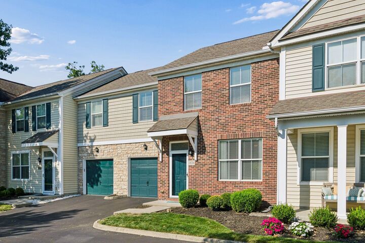 Property Photo:  1836 Epic Way  OH 43123 