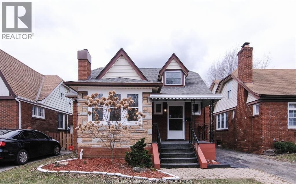 Property Photo:  2995 Randolph Avenue  ON N9E 3E3 