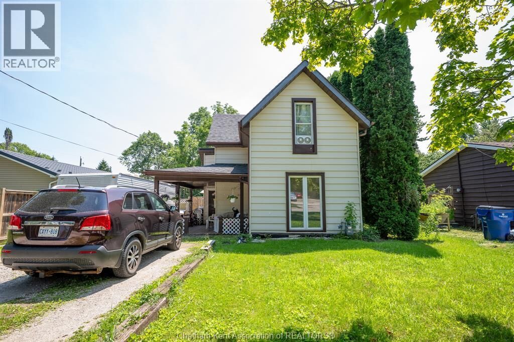 Property Photo:  34 Campbell Street  ON N7L 5C5 