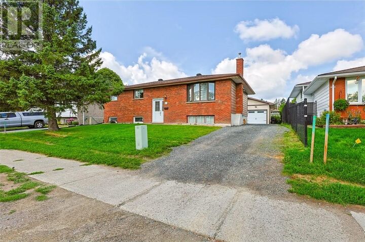 Property Photo:  218 Anderson Drive  ON P3Y 1M8 