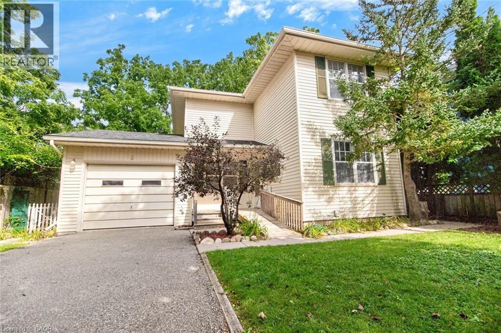 Property Photo: 8 Amelia Street ON N3L 1Z3