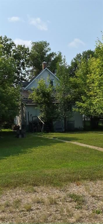 Property Photo:  2141 McDonald Avenue  MB R7B 0A6 