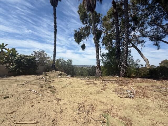 Property Photo:  25211 Via Piedra Blanca  CA 92677 
