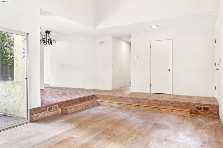 Property Photo:  35278 Cornwall Pl  CA 94560 