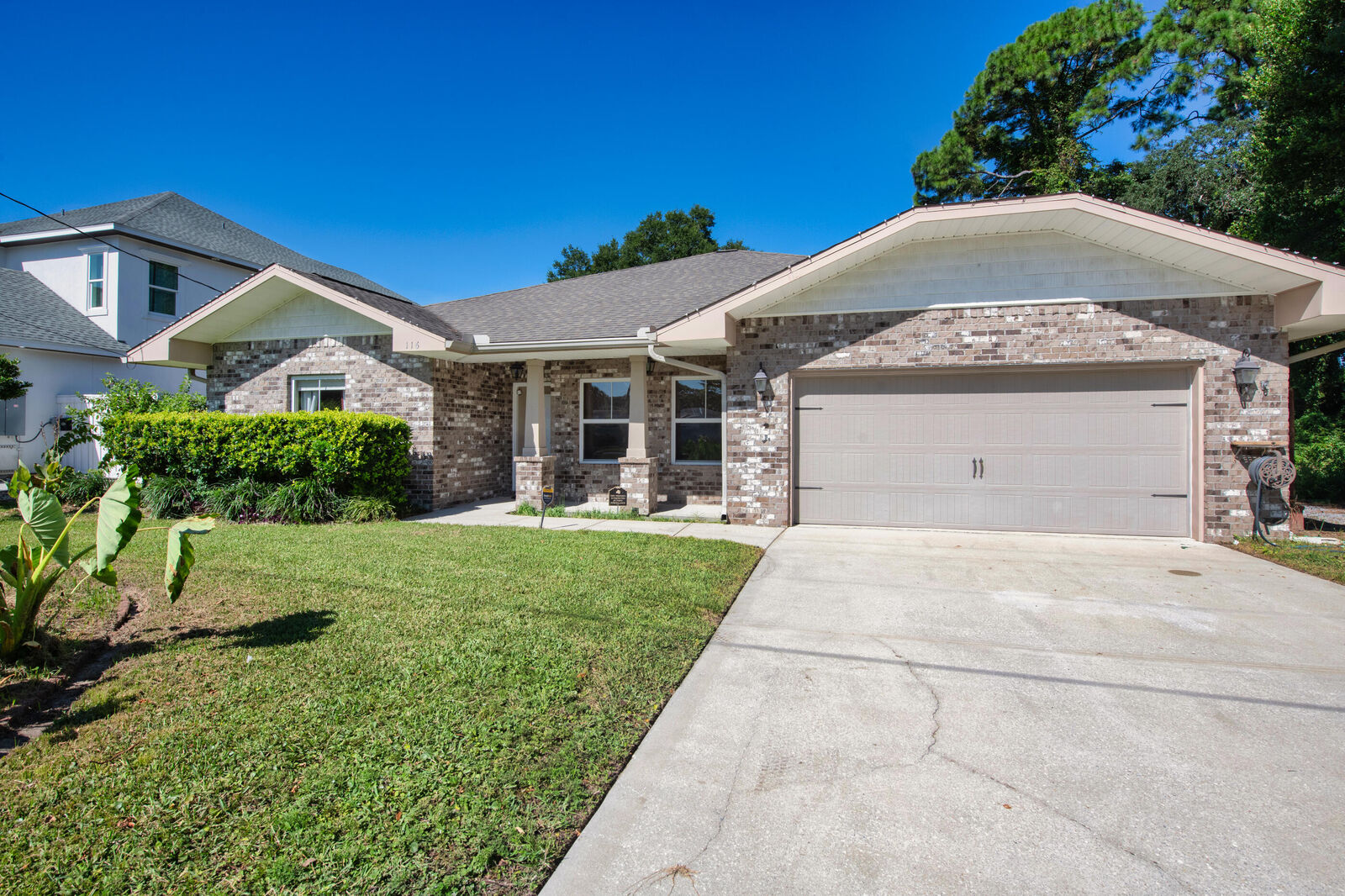 Property Photo:  116 Wellington Road  FL 32547 